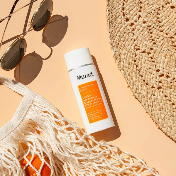 Murad City Skin Age Defense Broad Spectrum SPF50 PA ++++ 50ml 4 Murad City Skin Age Defense Broad Spectrum SPF50 PA ++++ 50ml - Image 4