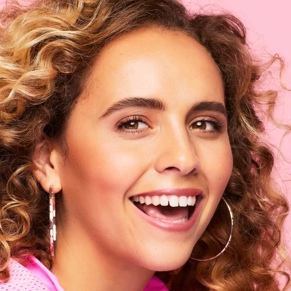 Benefit Brow Styler Eyebrow Pencil & Powder Duo 1.1g (Various Shades) 2 Benefit Brow Styler Eyebrow Pencil & Powder Duo 1.1g (Various Shades) - Image 2