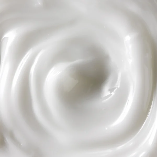 Liz Earle Skin Repair Light 3 Liz Earle Skin Repair Light - Image 3