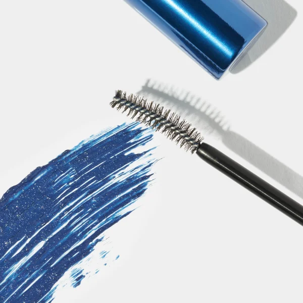 Eyeko Lash Alert Mascara - Blue 2 Eyeko Lash Alert Mascara - Blue - Image 2