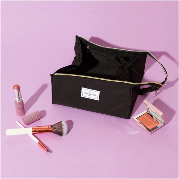 The Flat Lay Co. Open Flat Box Bag - Black 5 The Flat Lay Co. Open Flat Box Bag - Black - Image 5