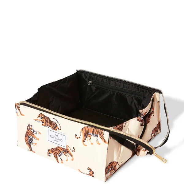 The Flat Lay Co. Open Flat Box Bag - Beige Tigers 5 The Flat Lay Co. Open Flat Box Bag - Beige Tigers - Image 5
