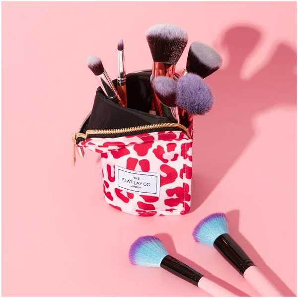 The Flat Lay Co. Standing Brush Case - Pink Leopard 6 The Flat Lay Co. Standing Brush Case - Pink Leopard - Image 6