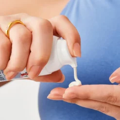 First Aid Beauty Ultra Repair Face Moisturizer SPF 30 50ml -Anastasia Beverly Hills Sales 14538338 8295045433765963